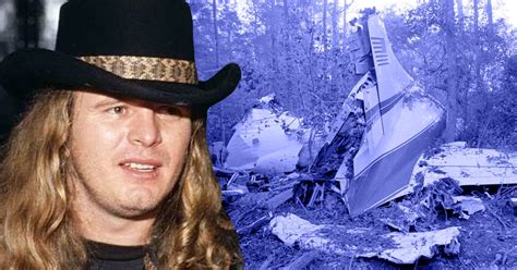 date of lynyrd skynyrd plane crash|ronnie van zant death cause.